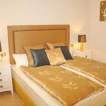 Hotel apartamentowy Chayofa Country Club 3*