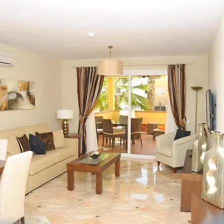 Apart-hotel Chayofa Country Club Playa de las Americas (Tenerife)
